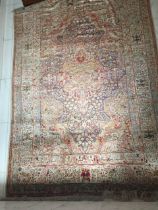 Tapis en soie ghoum Iran 280 x 190 cm