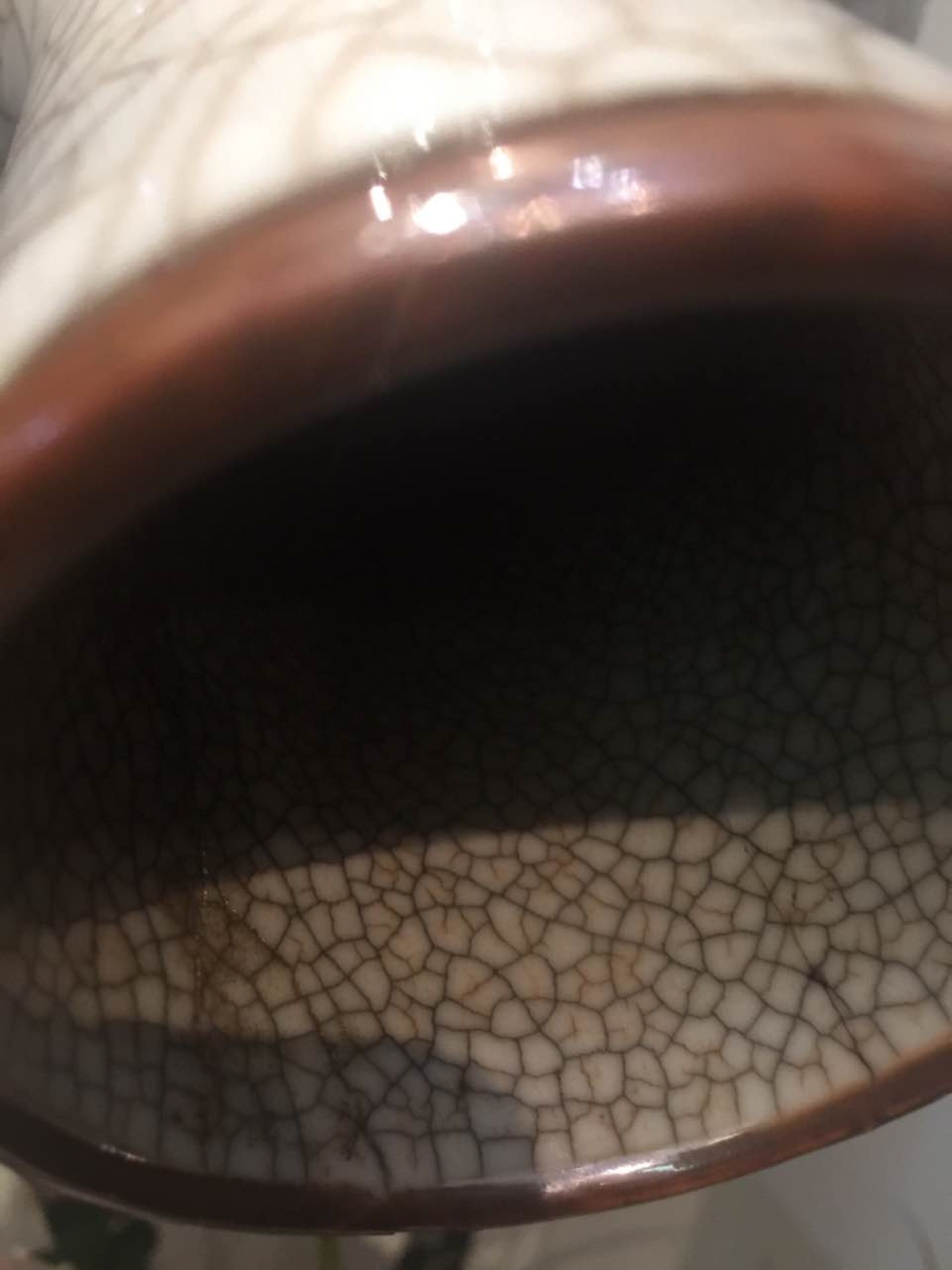 Vase Ghe Yao globulaire à col droit en porcelaine à glaçure monochrome blanche craquelée Chine - Image 8 of 9