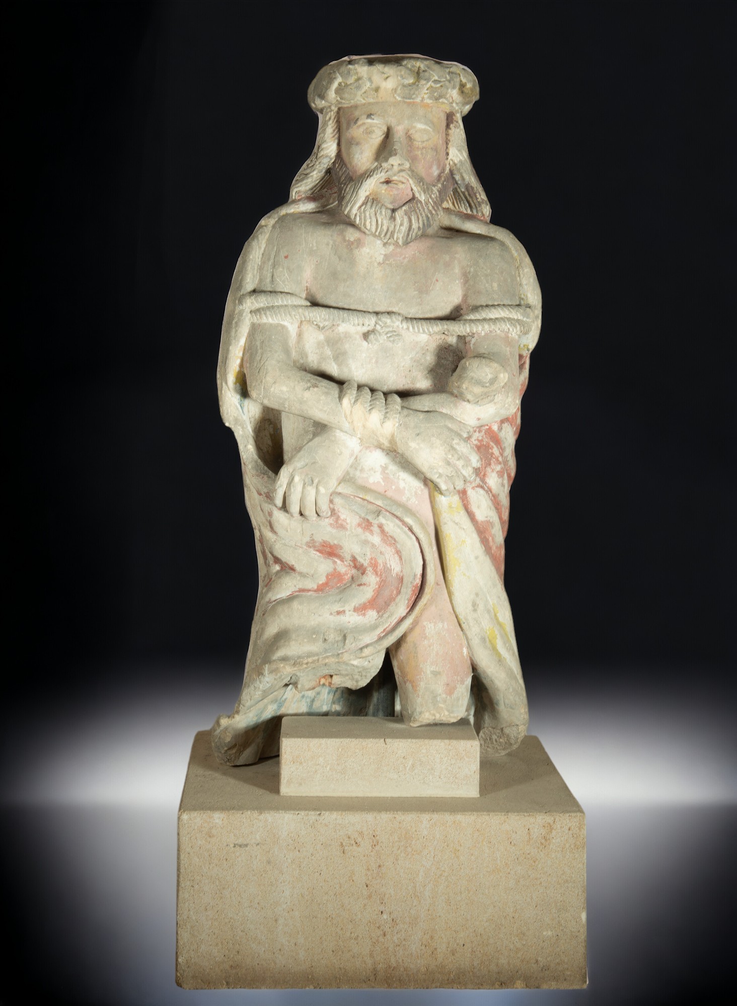 Christ aux liens en pierre sculpté Début 16 eme siècle Ecole Française 66x33cm