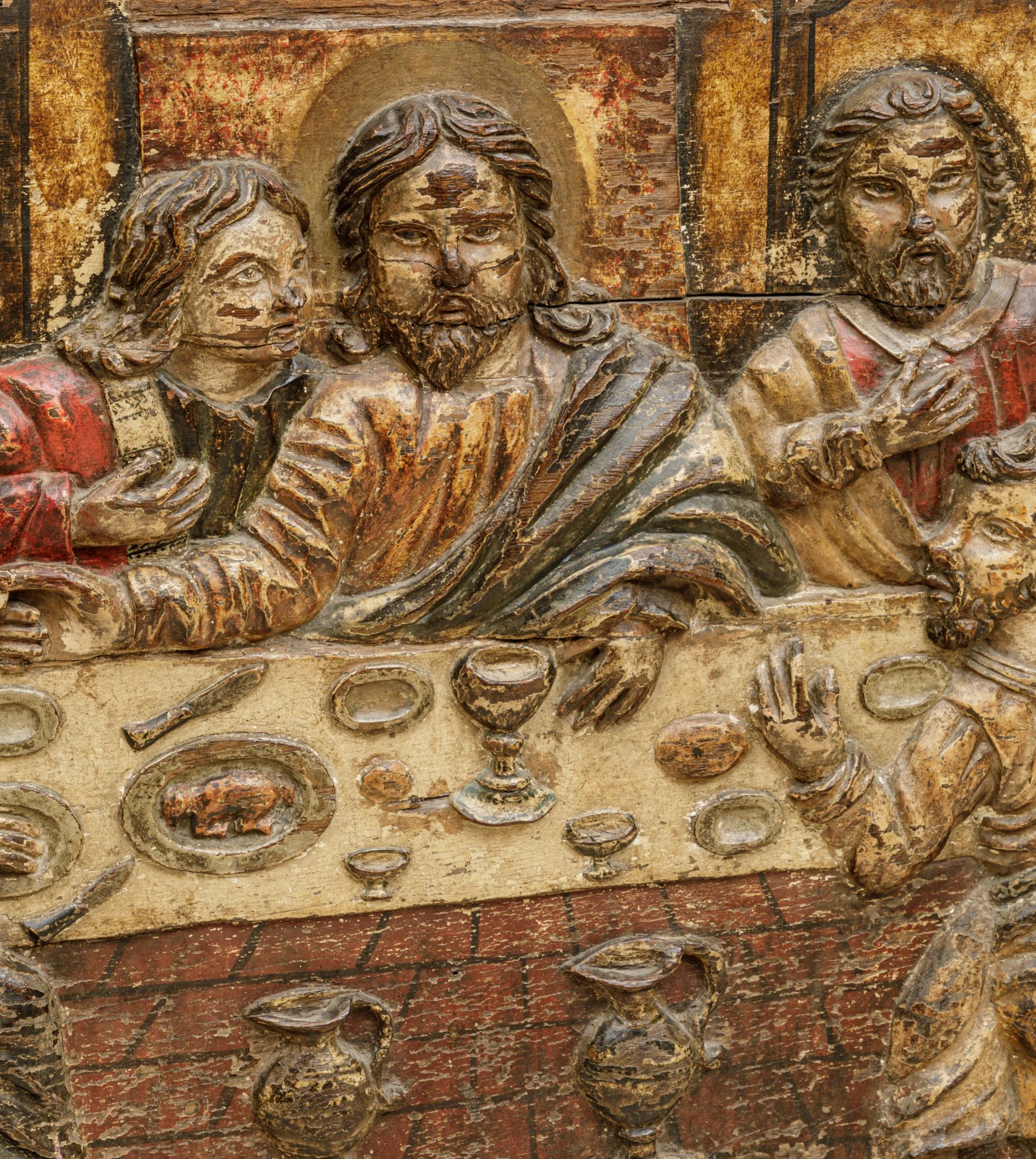 Bas relief sculpté illustrant la Cène le christ et les douze apôtres Bois polychrome 16 eme siècle - Image 5 of 6