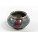 Petit pot Junyao globulaire en porcelaine à glaçure monochrome turquoise tacheté de pourpre Chine
