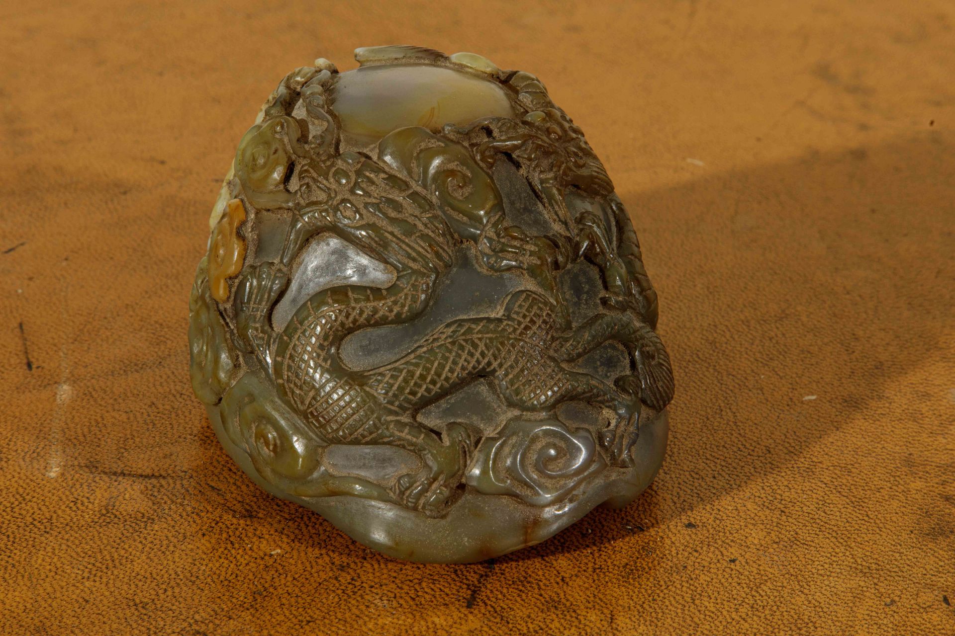 Mont taoïste ciselé de dragons Jade Chine Dynastie Qing Ht 6cm x larg 7cm x long 9 cm - Bild 4 aus 8