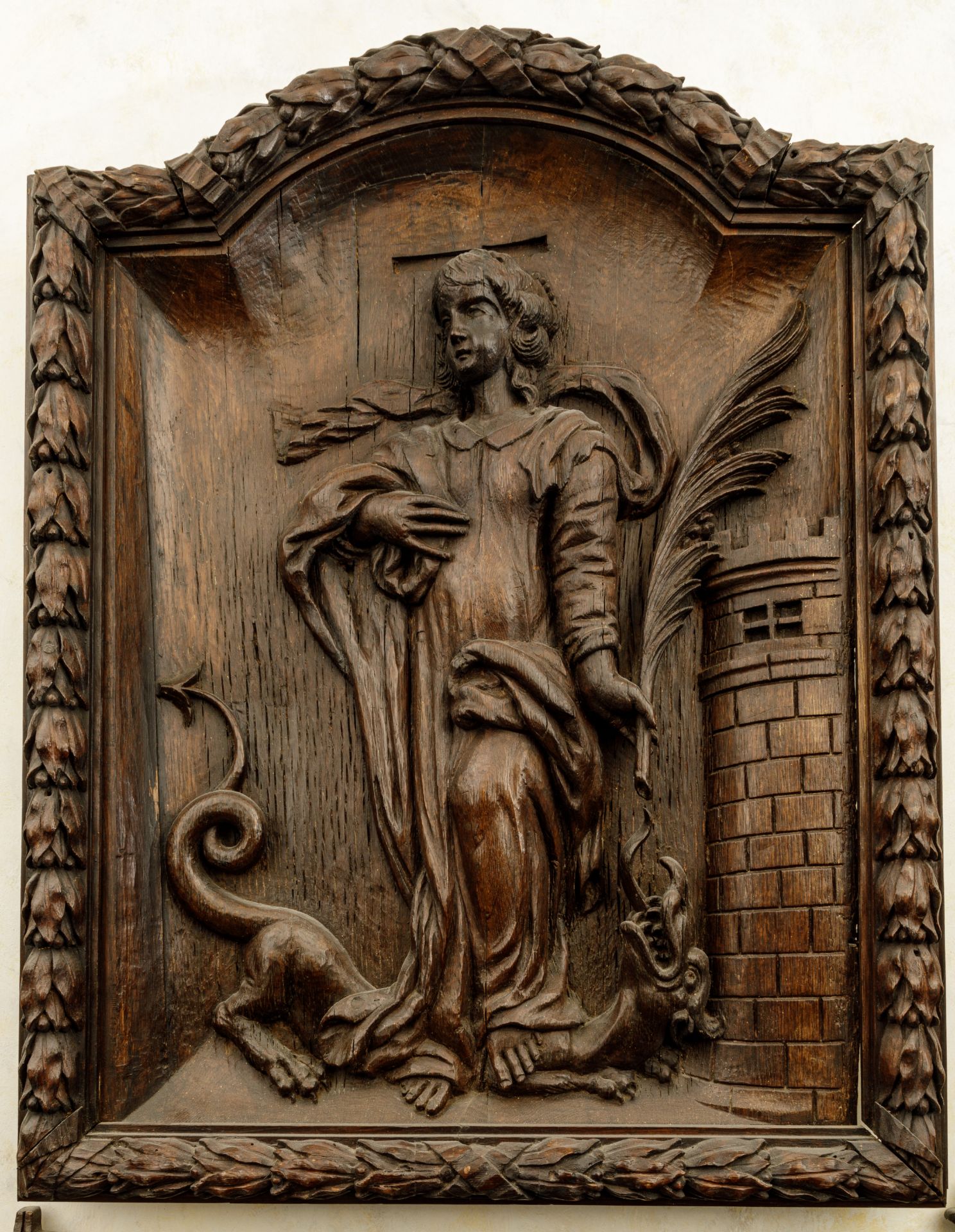 Paire de panneaux de noyer allemands sculptés de l'Ascension du Christ et l'Assomption de Marie - Image 3 of 5