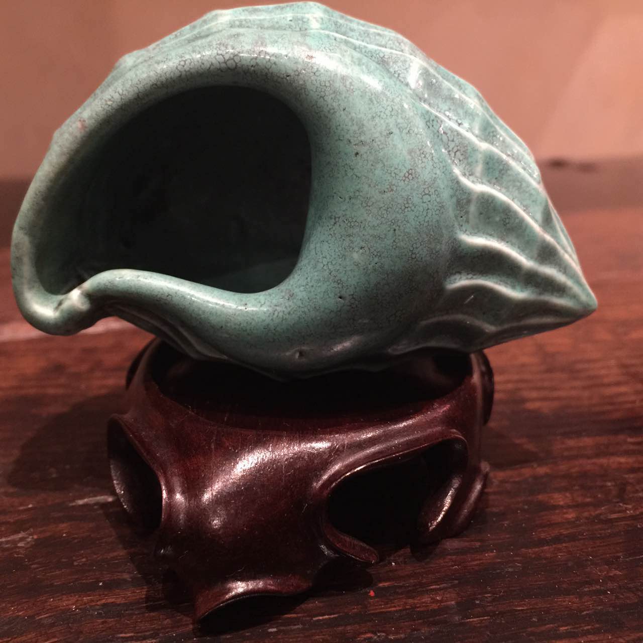 Objet de lettré , rince pinceau en forme de coquillage en porcelaine bleu turquoise Chine dynastie - Image 5 of 7