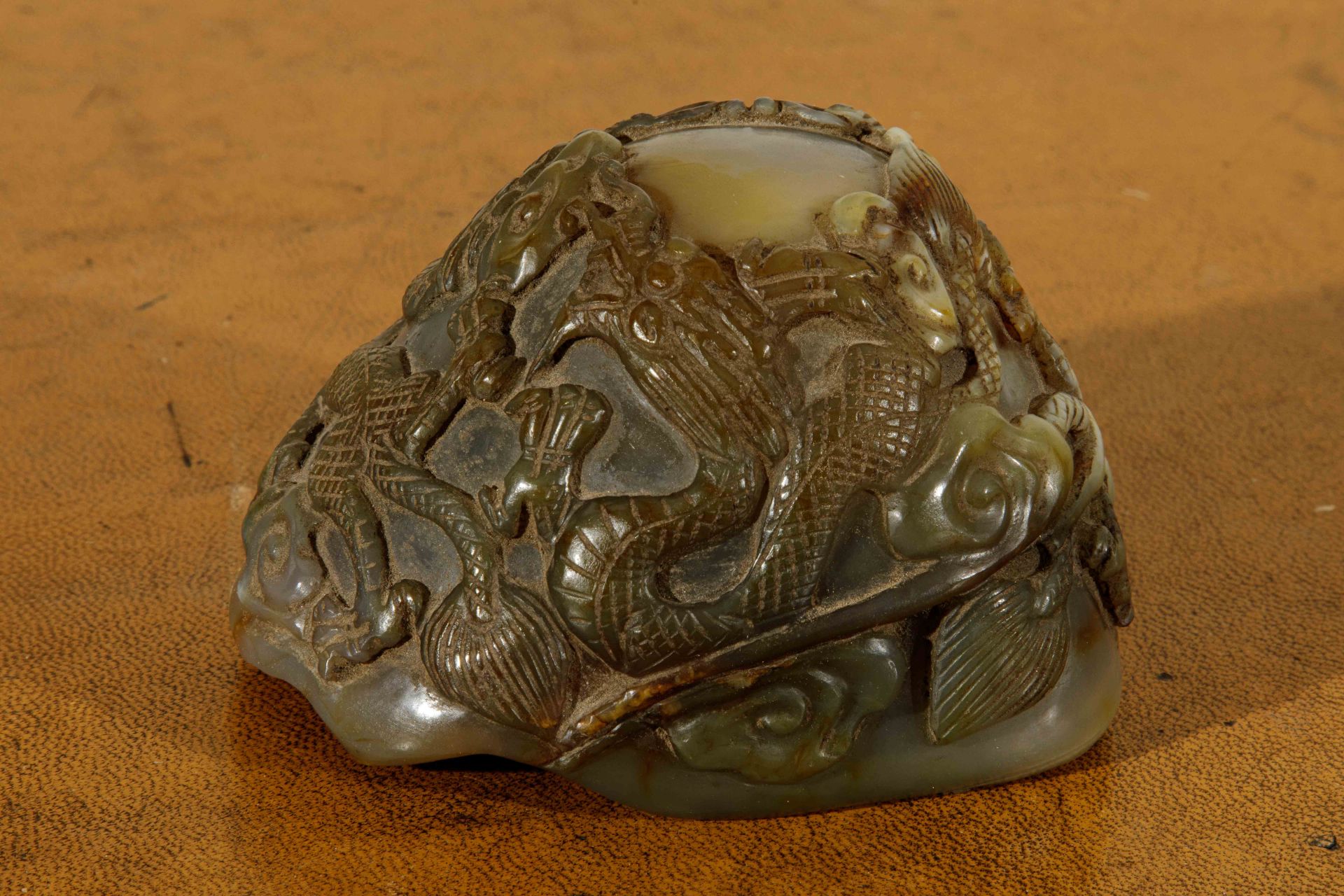 Mont taoïste ciselé de dragons Jade Chine Dynastie Qing Ht 6cm x larg 7cm x long 9 cm - Bild 3 aus 8
