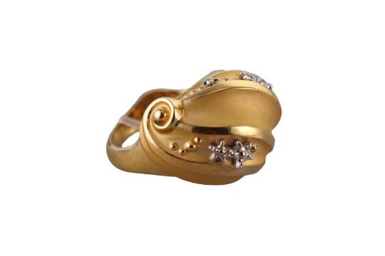 Carrera y Carrera Medit Gold Dome Ring - Image 2 of 3