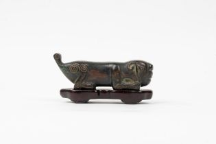 Bronze sculpture depicting a fantastic animal, China, 20th century