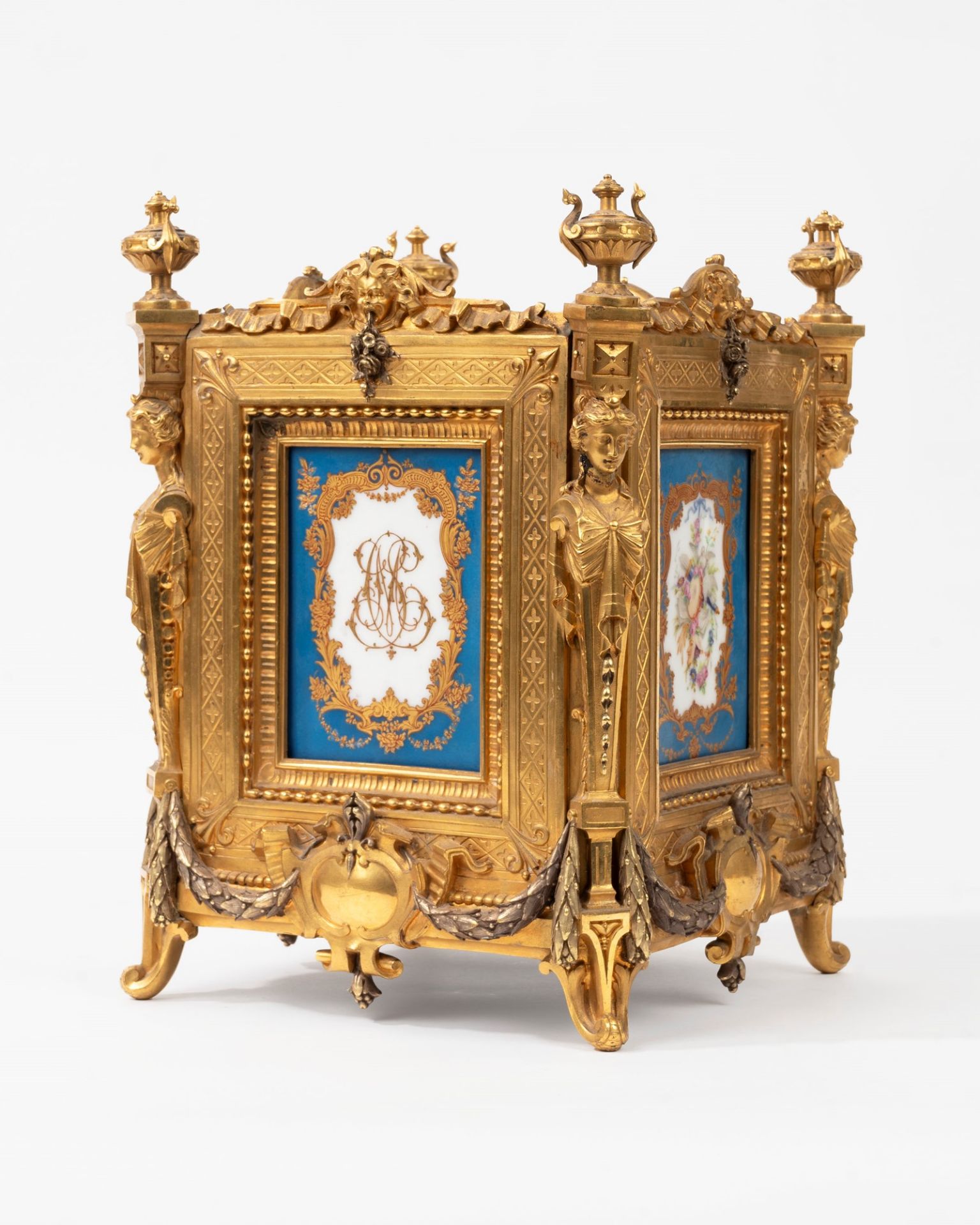 Important Napoleon III jardinier in gilded bronze and porcelain, France, 19th century