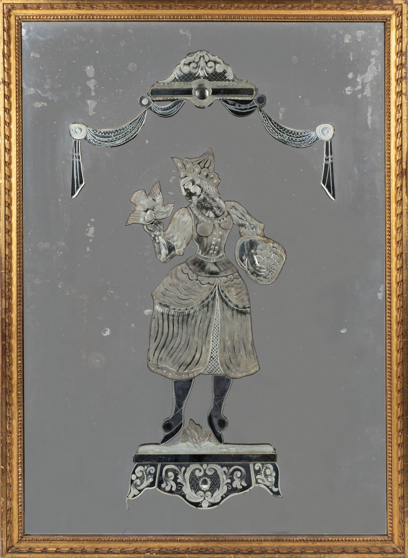 Pair of mirrors with two applied cut-out figures depicting Venetian masks - Image 2 of 3
