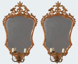 Pair of mirrors with candle holders in carved, gilded and lacquered wood, 18th century