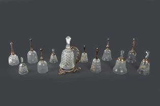 Lot consisting of 12 crystal bells