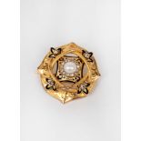 9k yellow gold brooch with pearls, diamonds and enamel, 19th-20th centuries