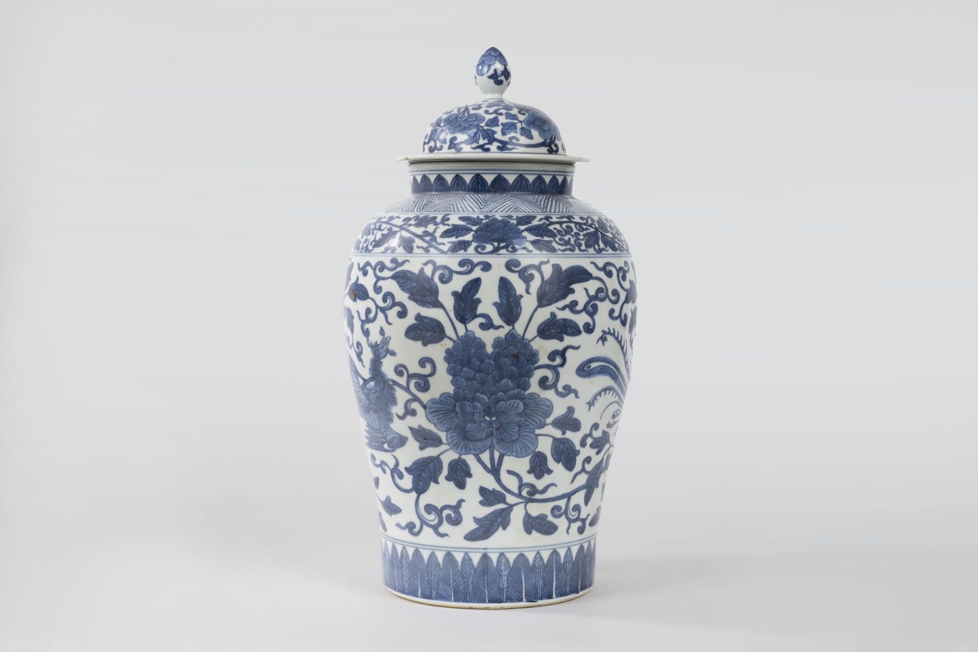 Blue and white porcelain vase with lid, China, 20th century