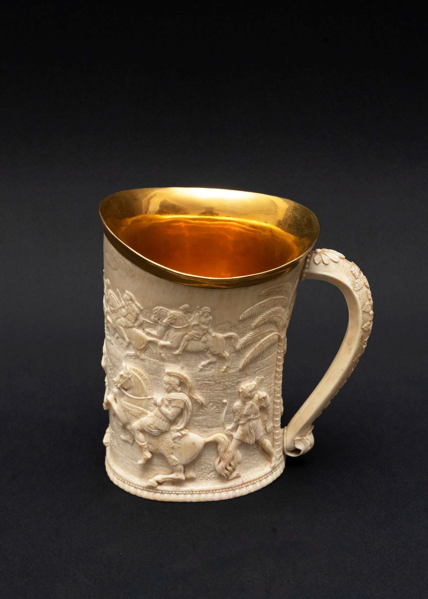 German school, end of XVIII century - ☼ Ivory mug - Image 2 of 2
