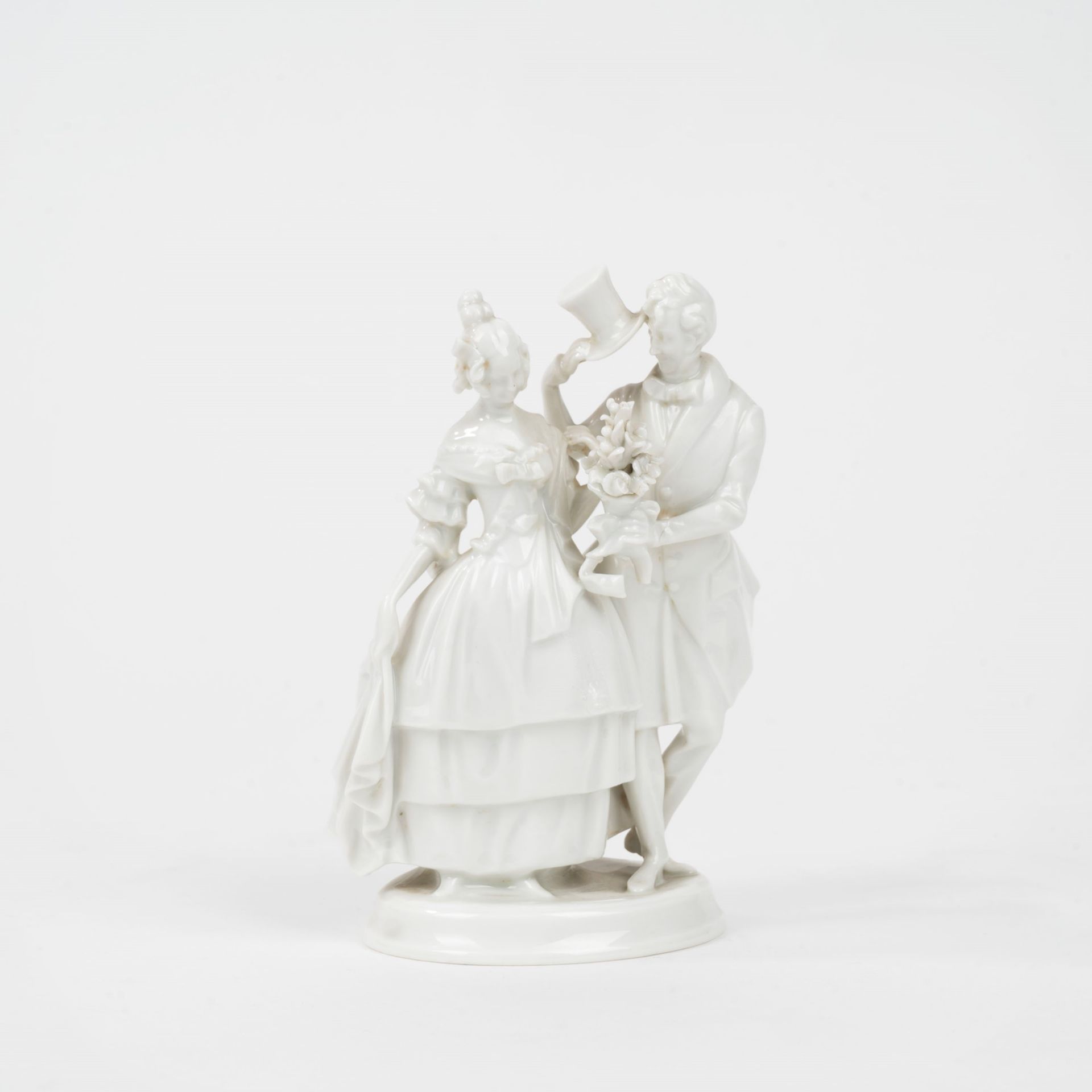 Lot consisting of seven white porcelain sculptures, 20th century - Image 5 of 10