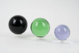 Lot consisting of three Murano glass spheres, 20th century