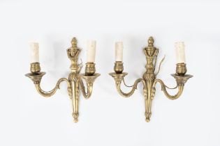 Pair of Louis XVI sconces in bronze, 18th century