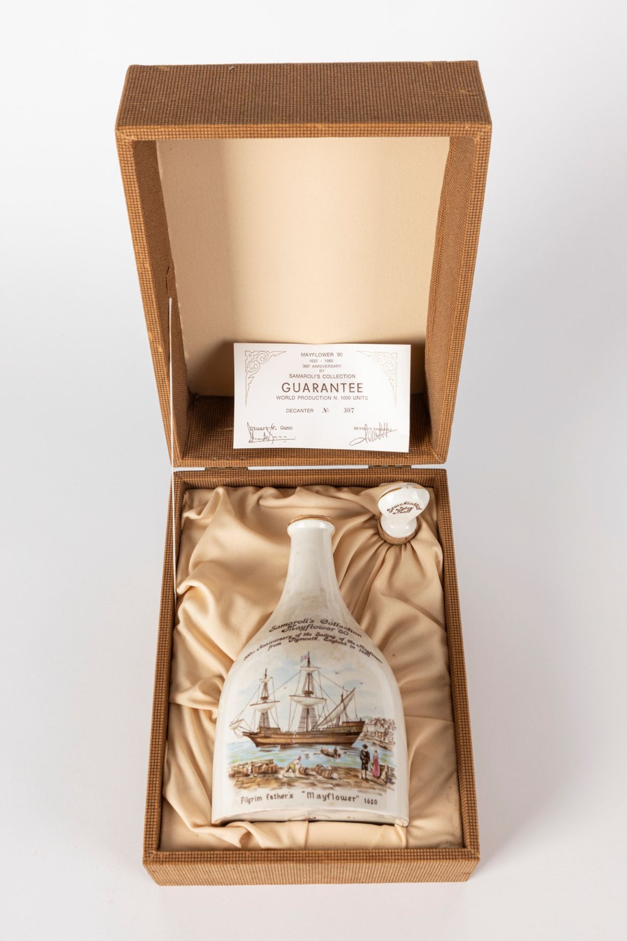 Scotland - Whisky / Bruichladdich 15 Year Old Samaroli's Collection / Mayflower '80 CERAMIC DECANTER