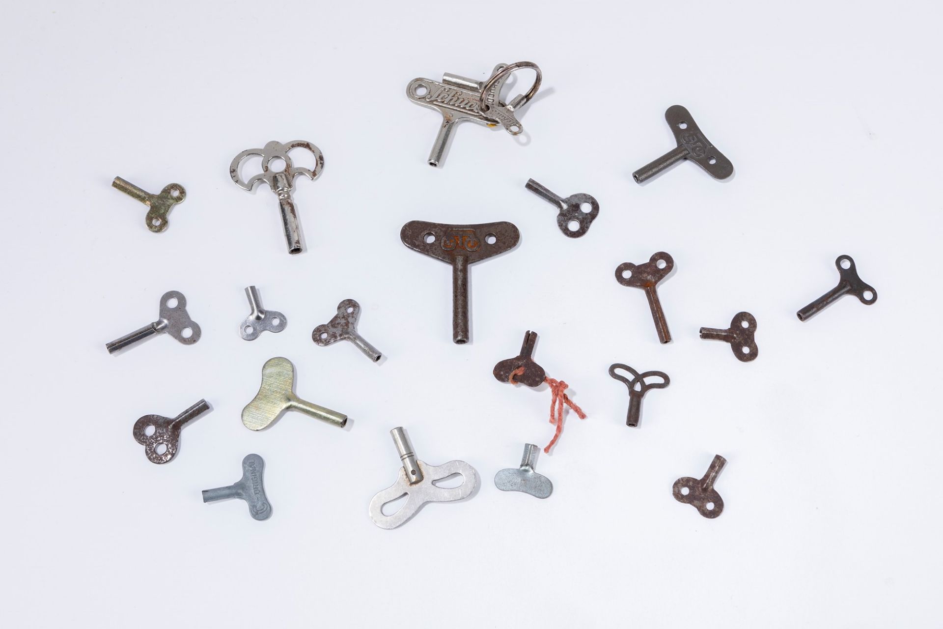 Various kyes for wind-up toys