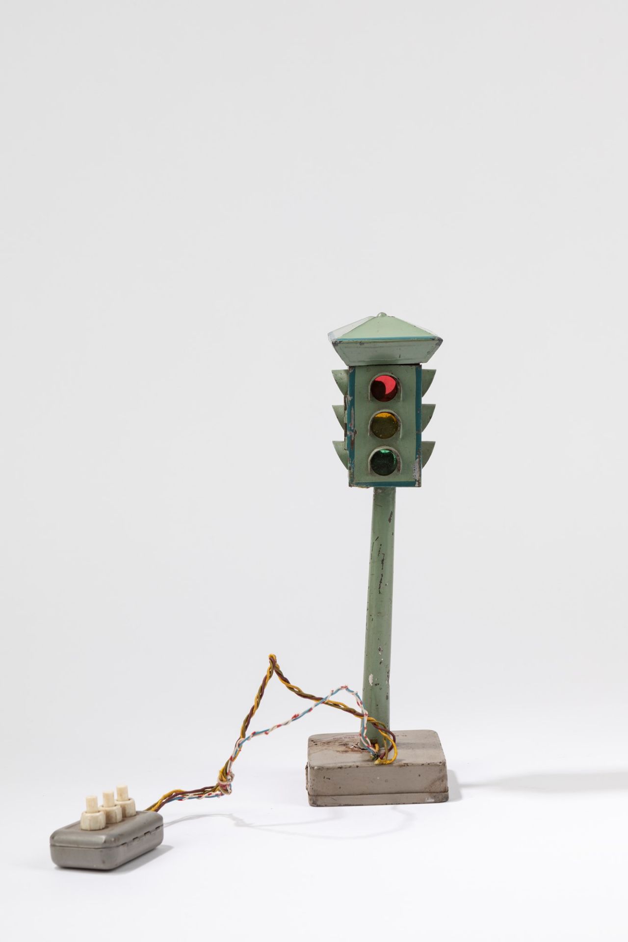 Doll & C. - Tin traffic light with lead lid, 1920-1925