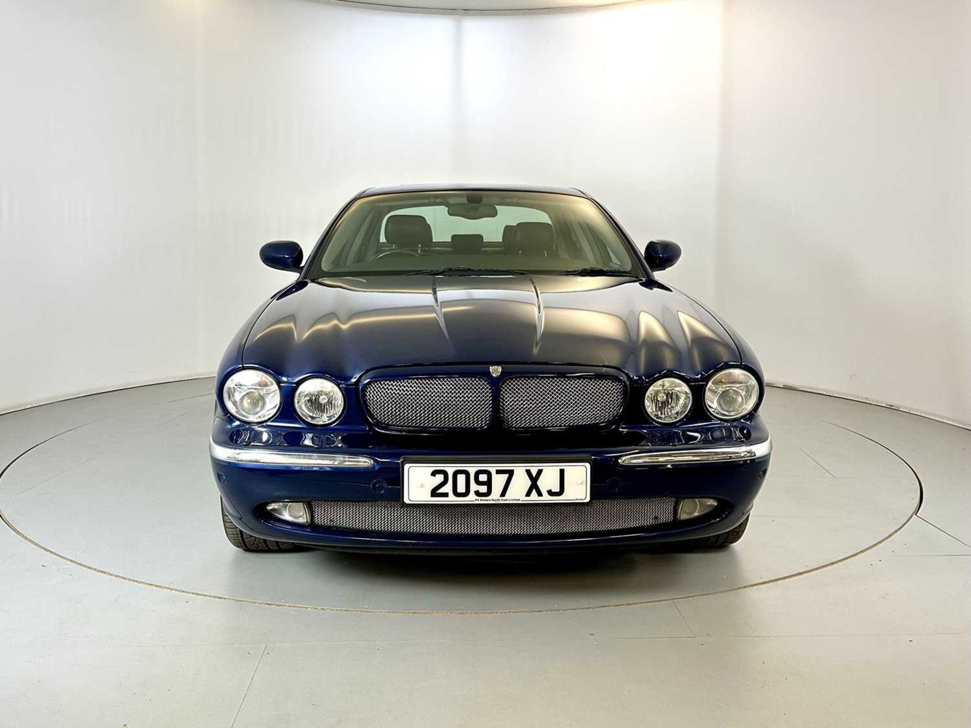 2003 Jaguar XJ Sport - Image 2 of 33