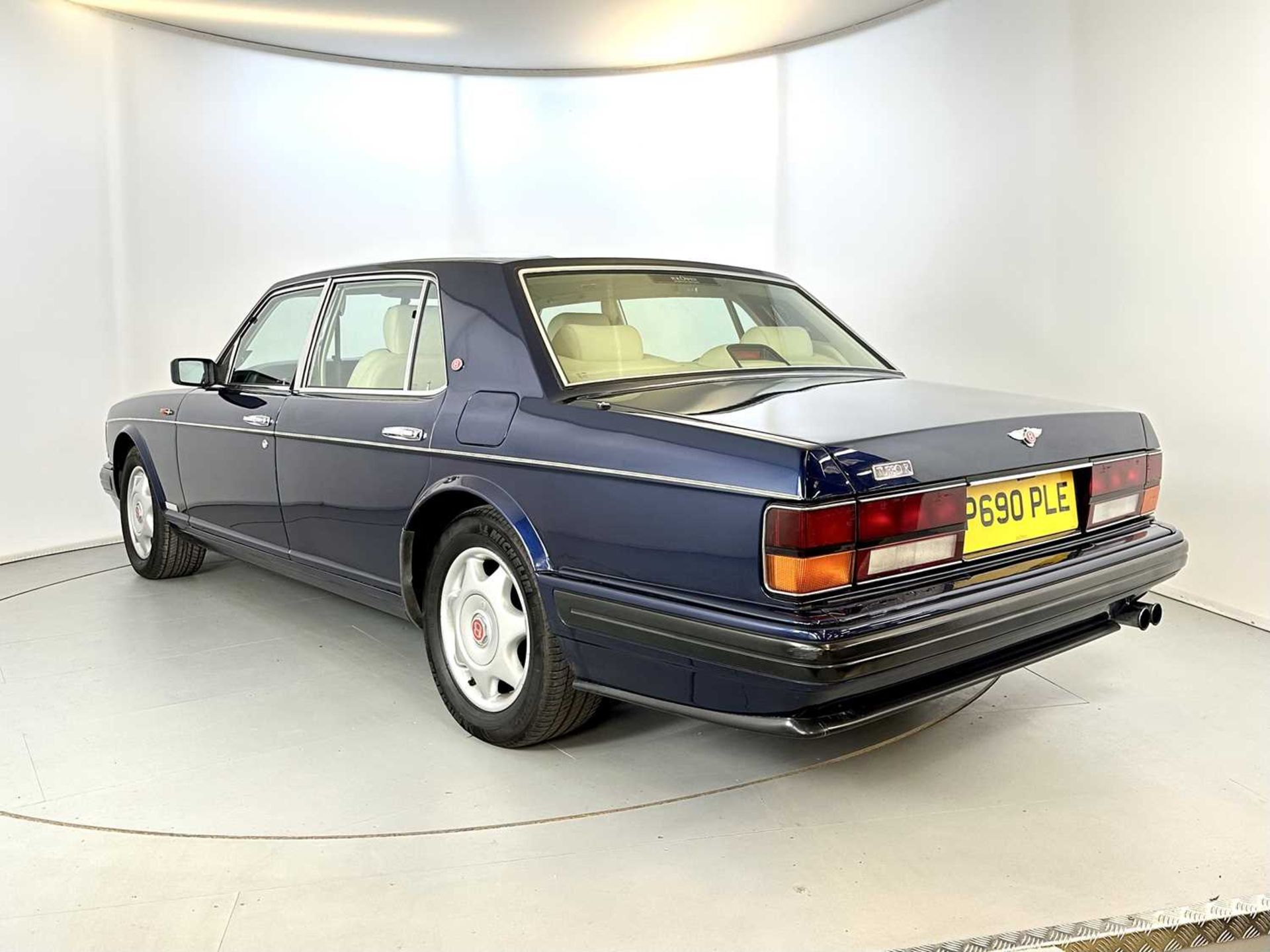 Bentley Turbo RL - Image 7 of 34