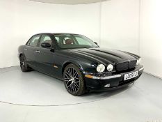 2005 Jaguar XJ8