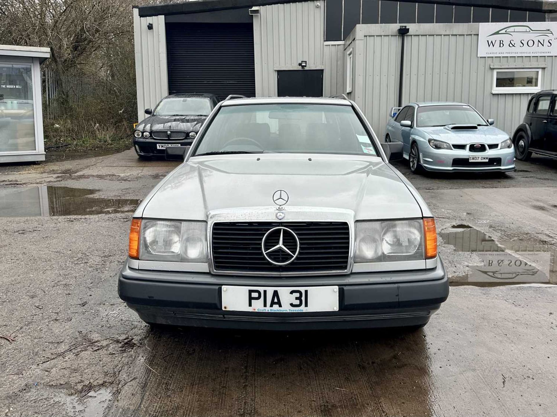 1988 Mercedes-Benz E230 - Image 2 of 15