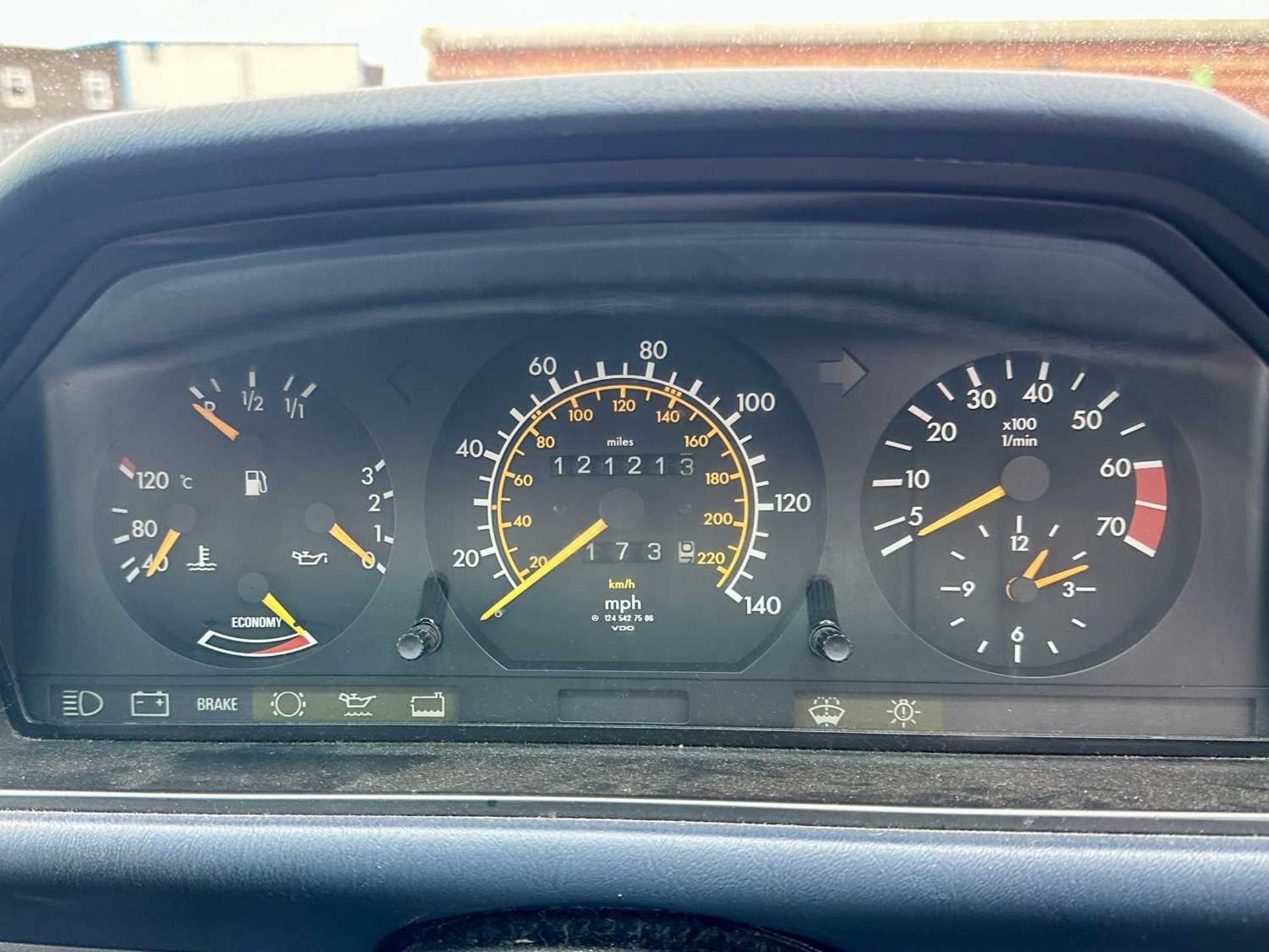 1988 Mercedes-Benz E230 - Image 12 of 15