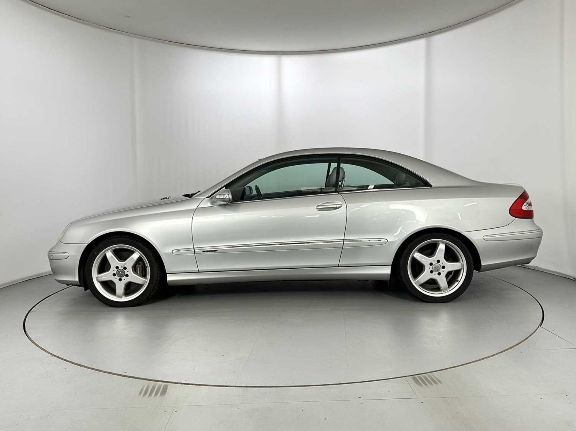 2002 Mercedes-Benz CLK 500 - NO RESERVE - Image 5 of 29