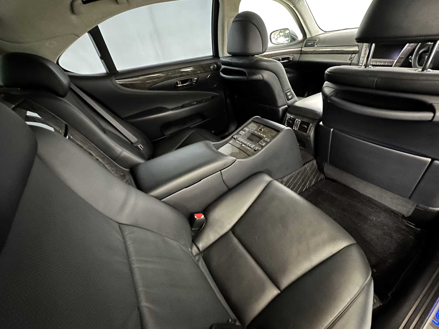 2008 Lexus LS600HL RSR - Image 22 of 37