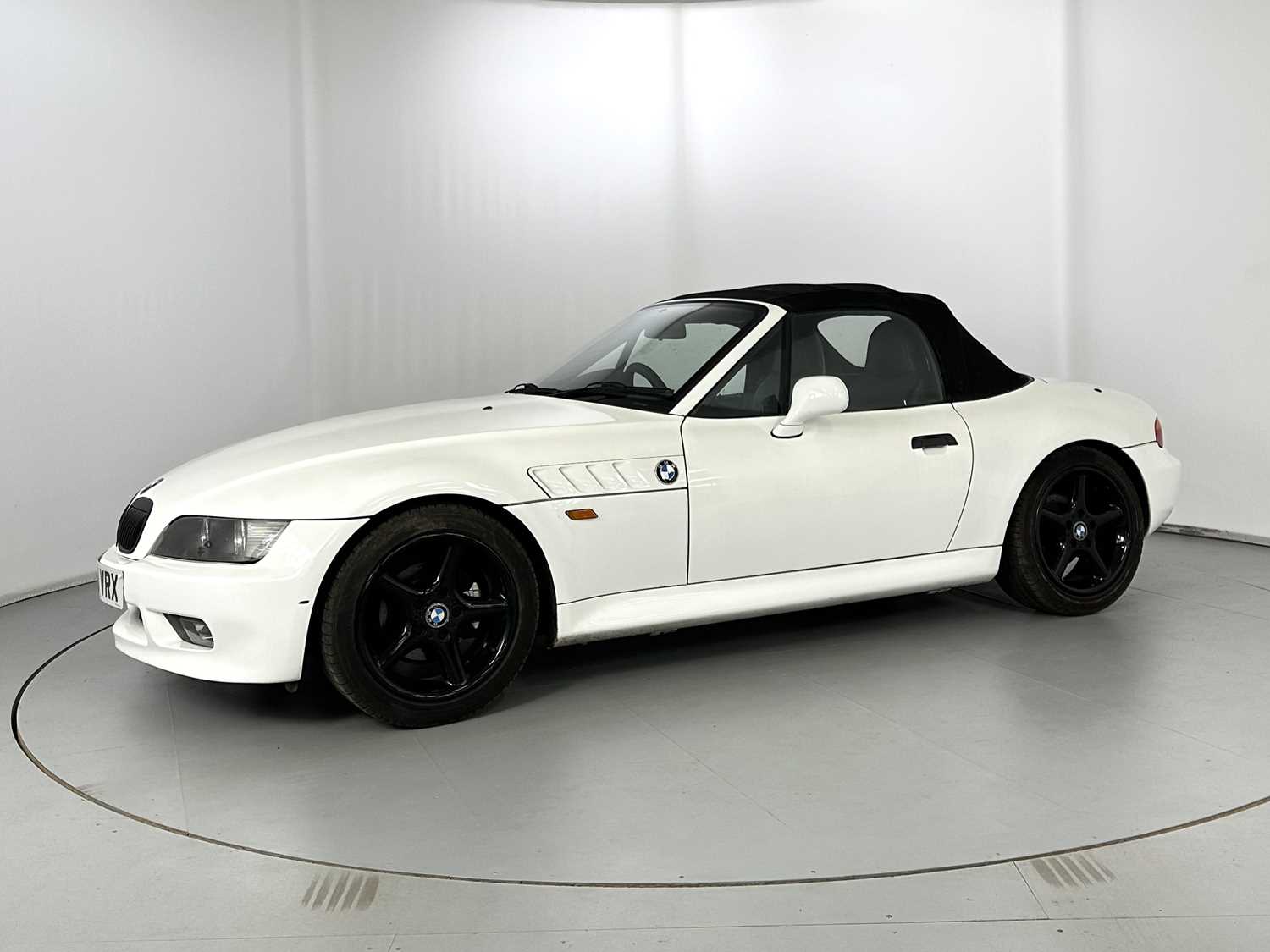 1998 BMW Z3 - NO RESERVE - Image 4 of 27