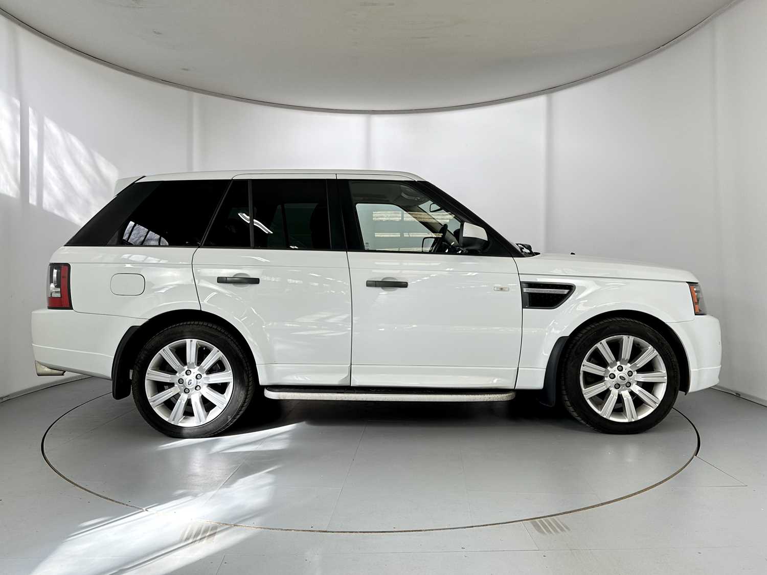 2011 Land Rover Range Rover Sport Stormer Edition  - Image 11 of 33