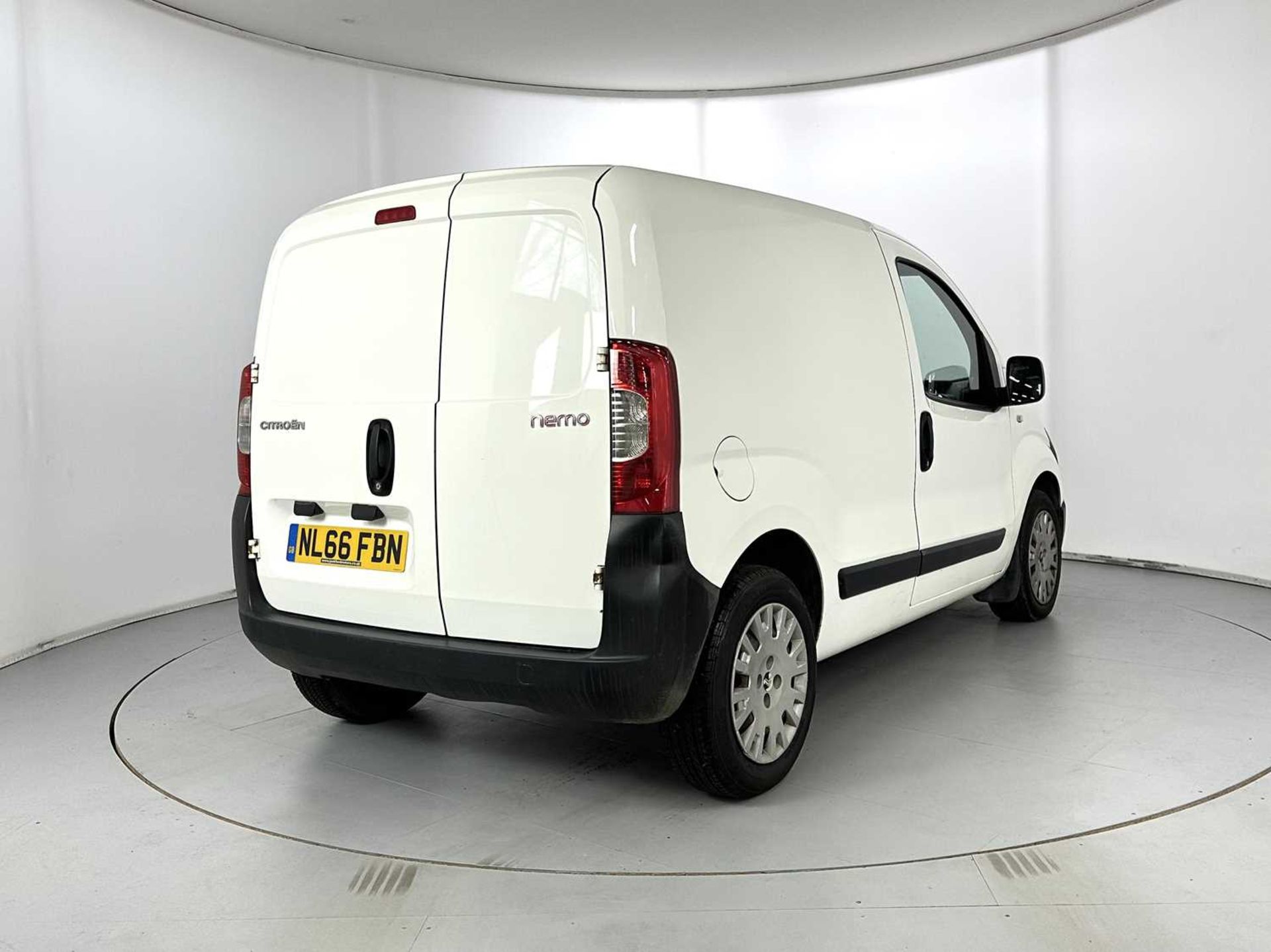 2016 Citroen Nemo LX - Image 9 of 30