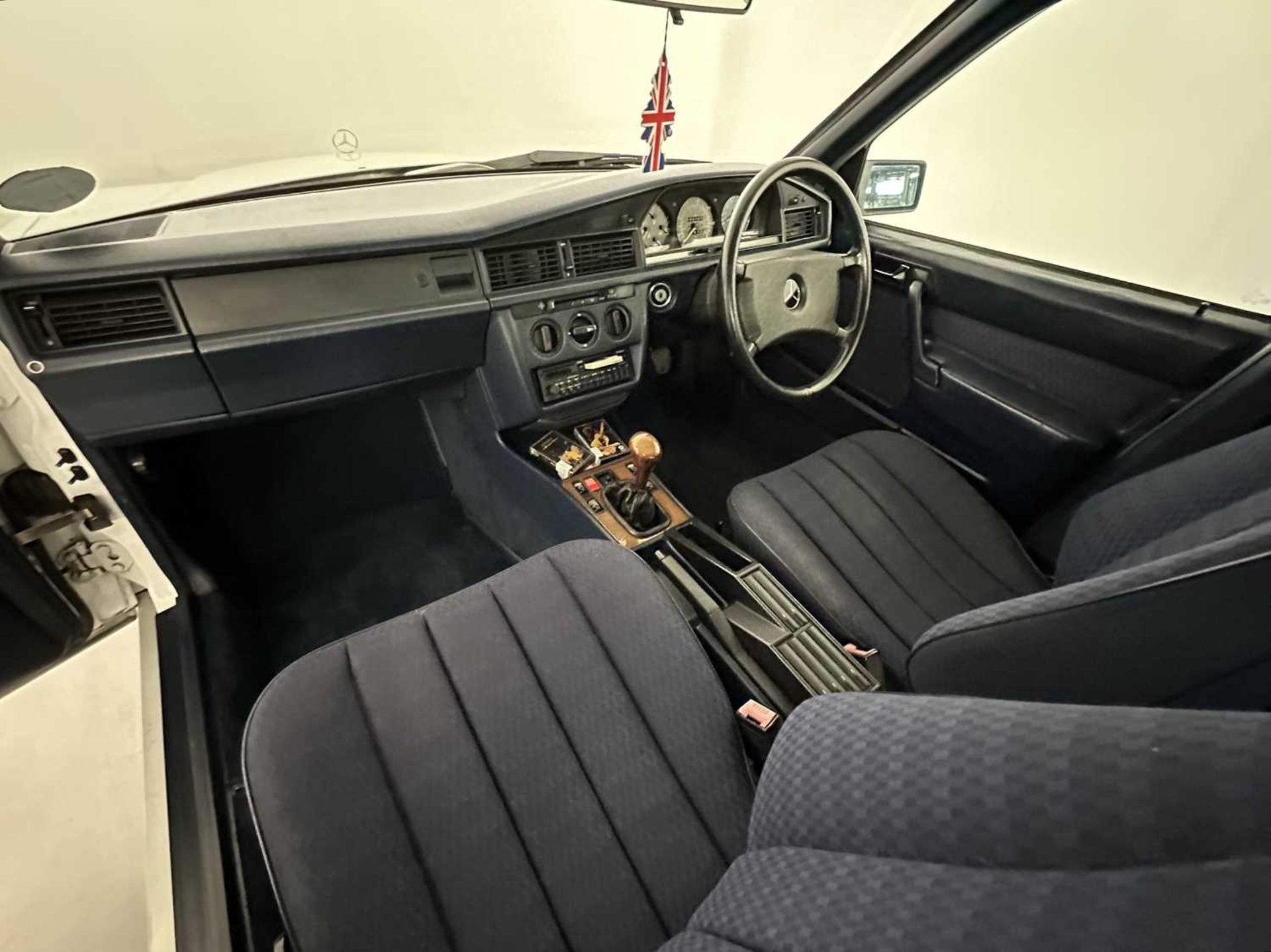 1989 Mercedes-Benz 190E - Image 28 of 34