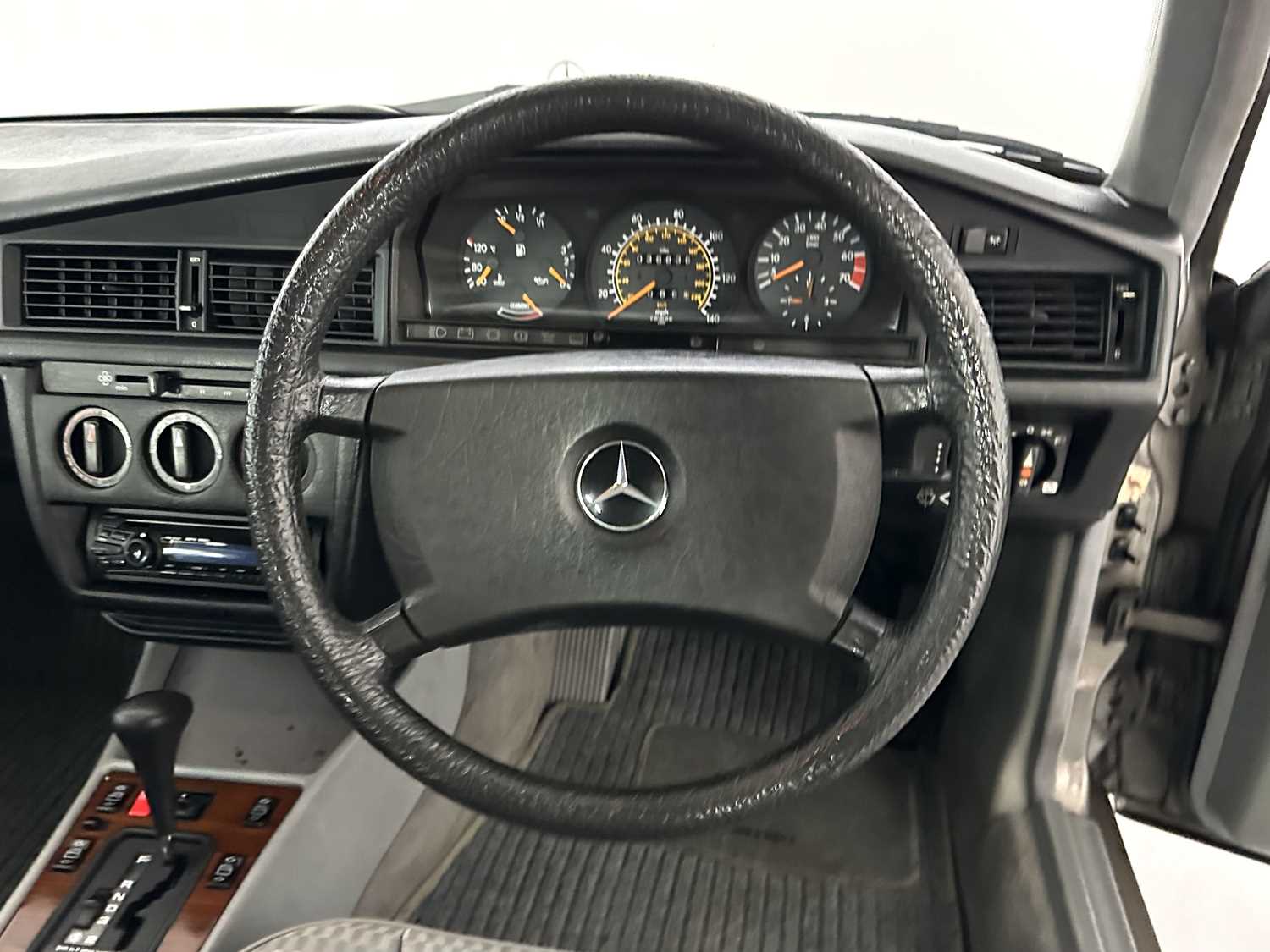 1990 Mercedes-Benz 190E Only 36,000 miles!  - Image 30 of 35