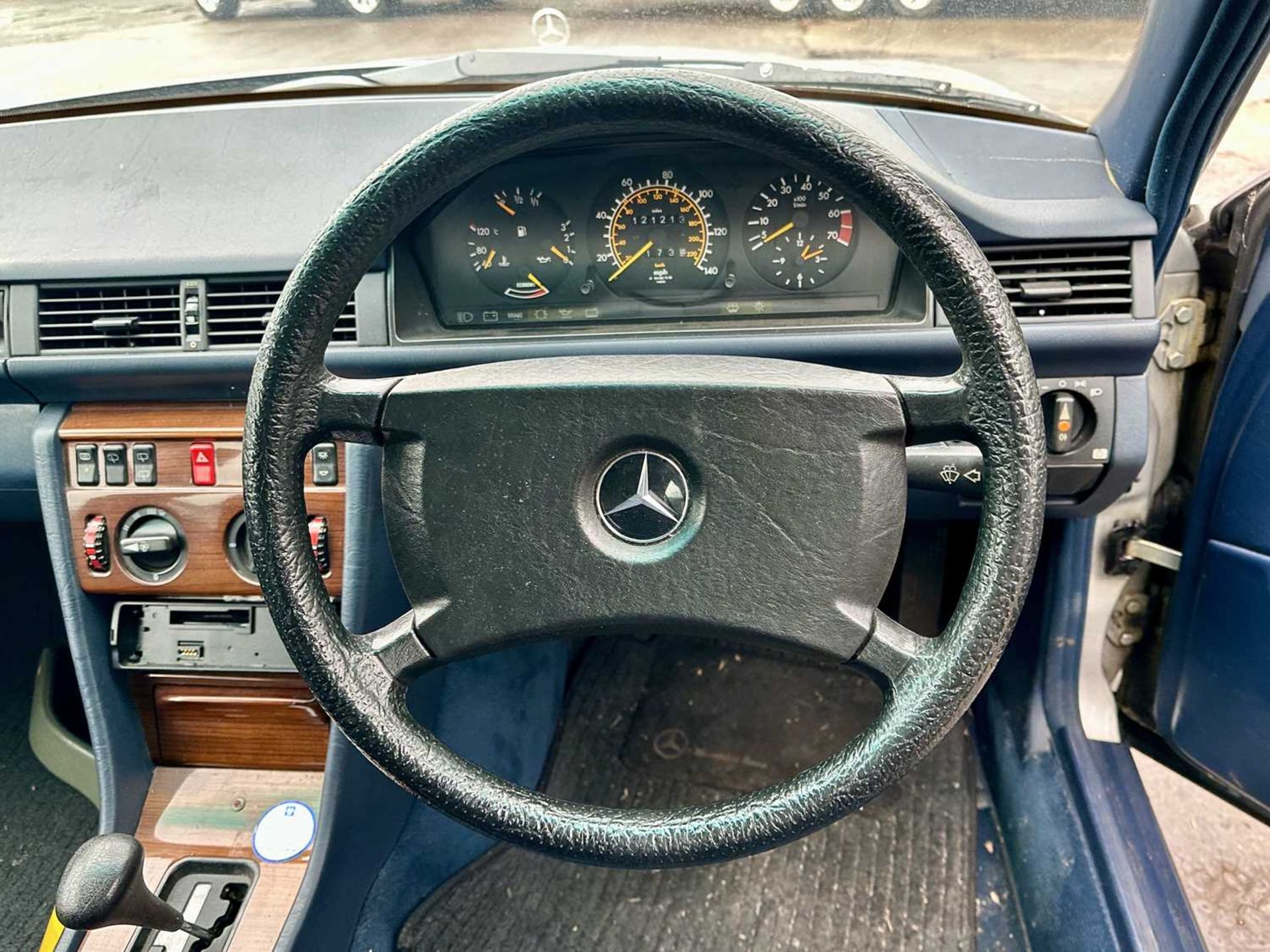 1988 Mercedes-Benz E230 - Image 11 of 15