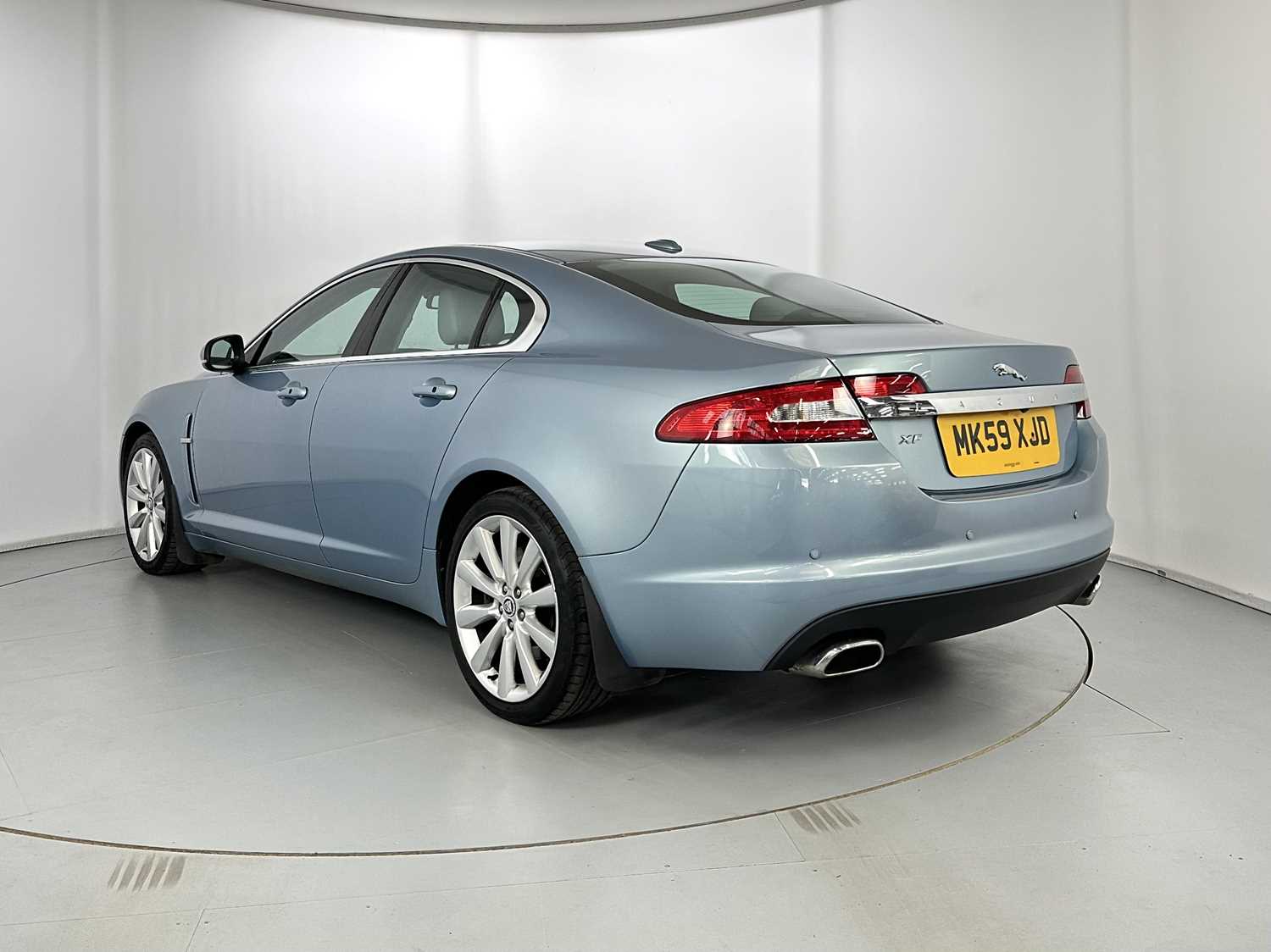 2009 Jaguar XF - Image 7 of 35