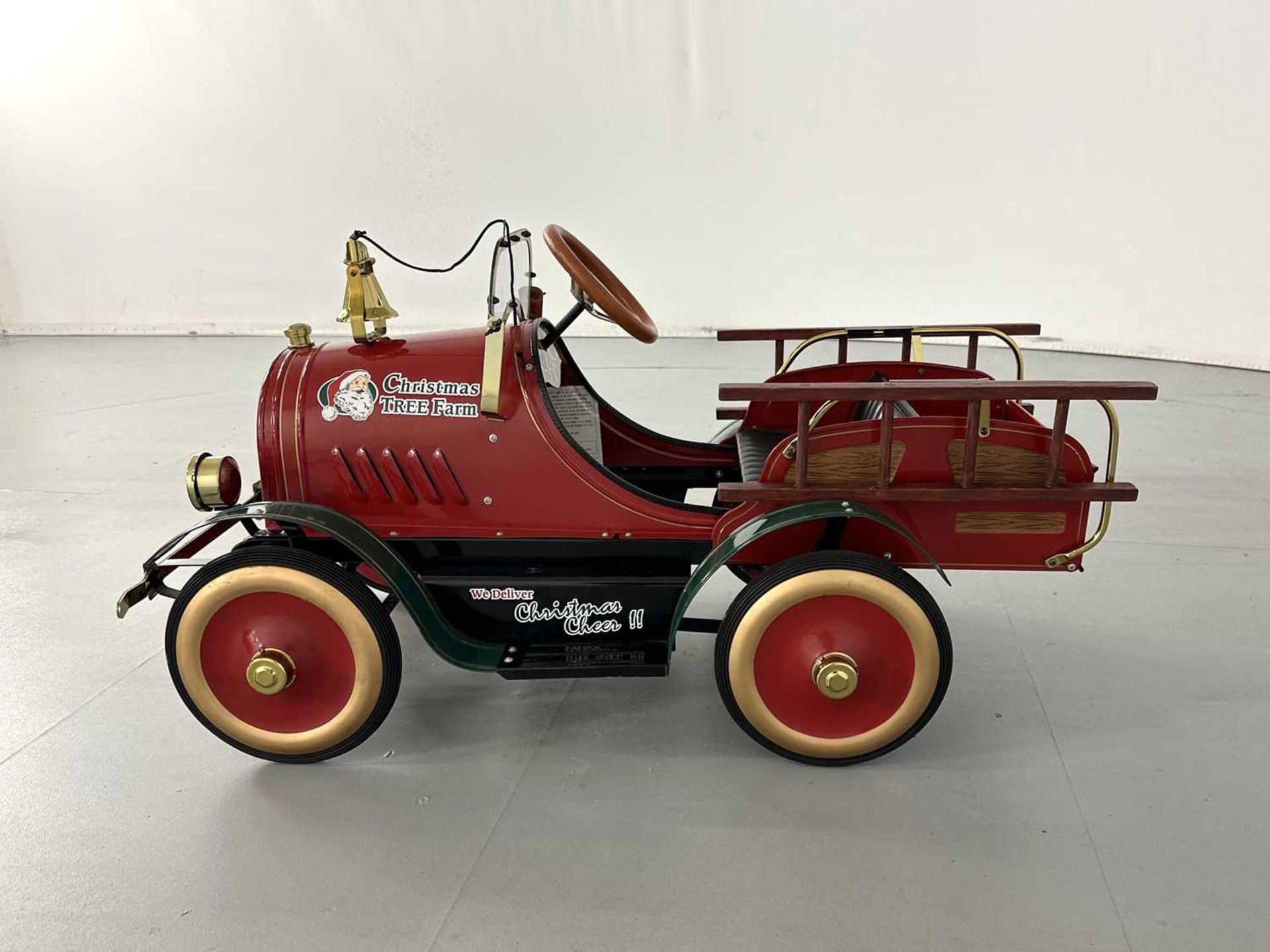 Fire Engine Pedal Car - NO RESERVE - Image 4 of 13