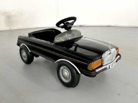 Mercedes-Benz 650 JS - Electric Pedal Car - NO RESERVE