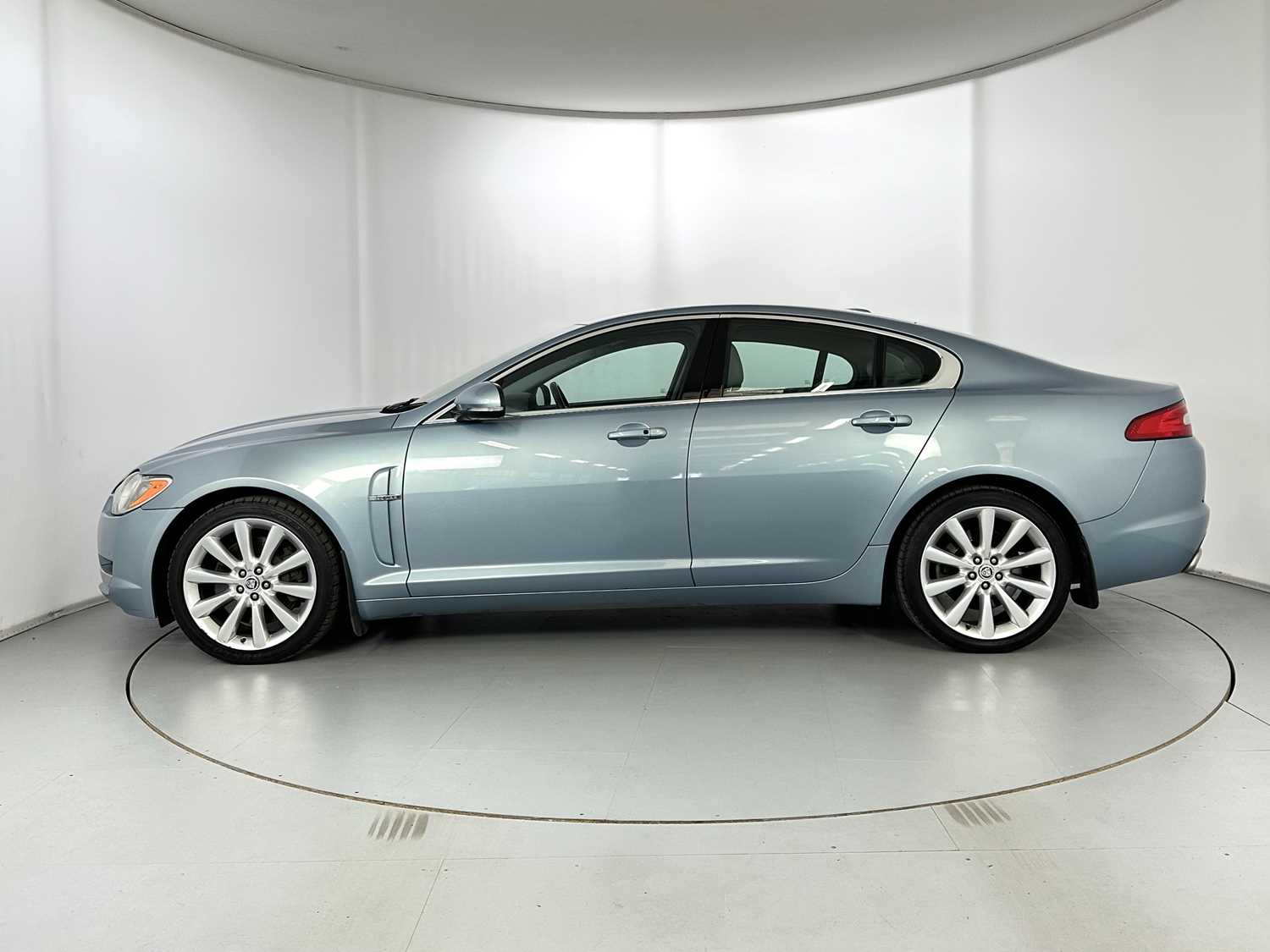 2009 Jaguar XF - Image 5 of 35