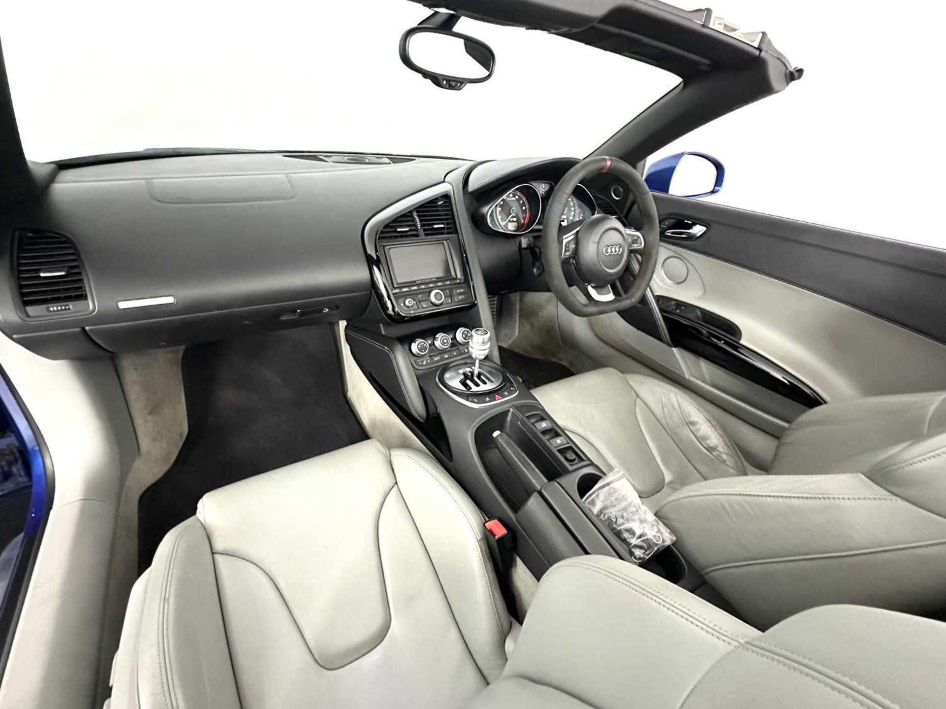 2010 Audi R8 Spyder - Bild 25 aus 33