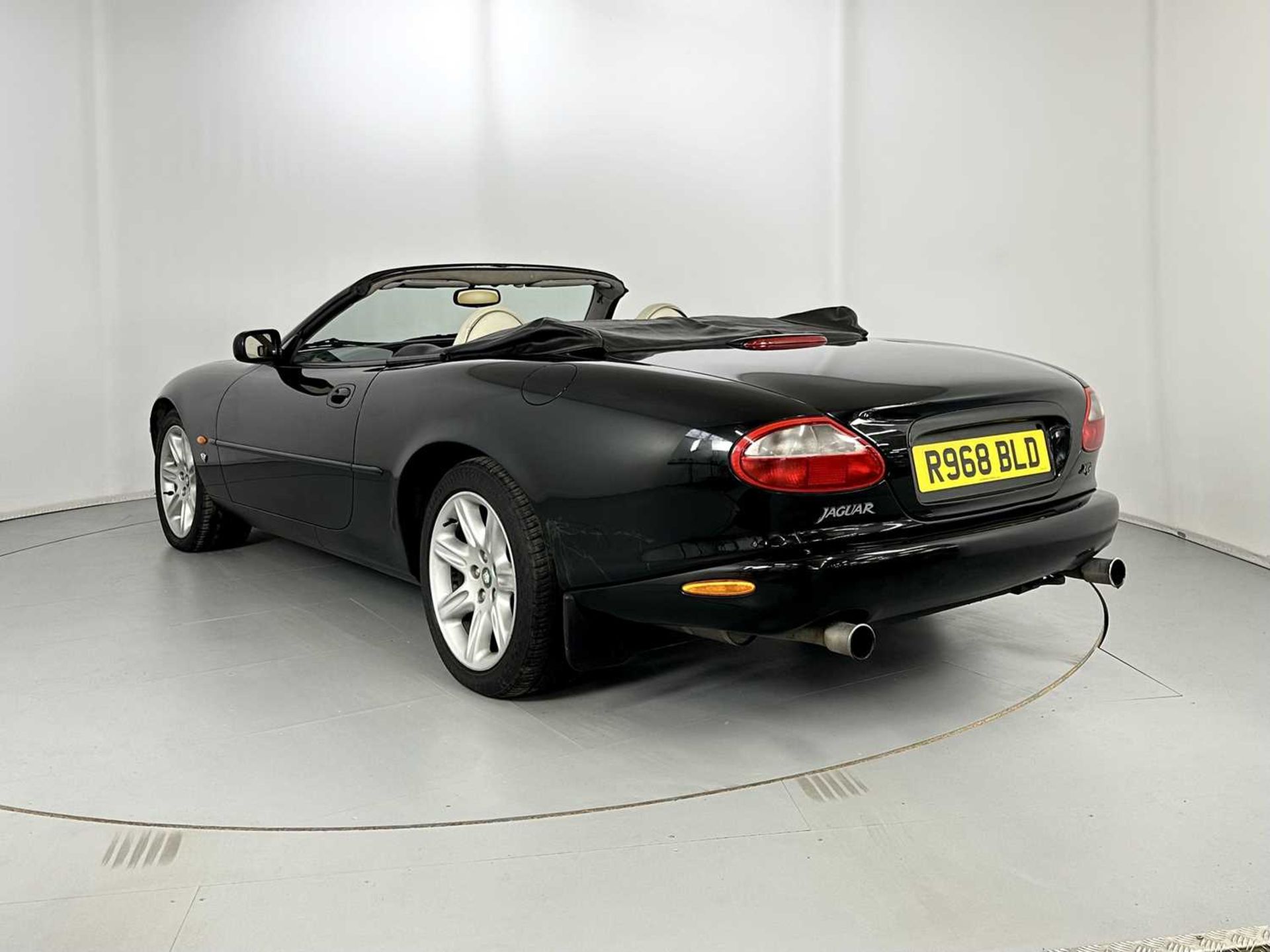 1998 Jaguar XK8 - Image 7 of 30