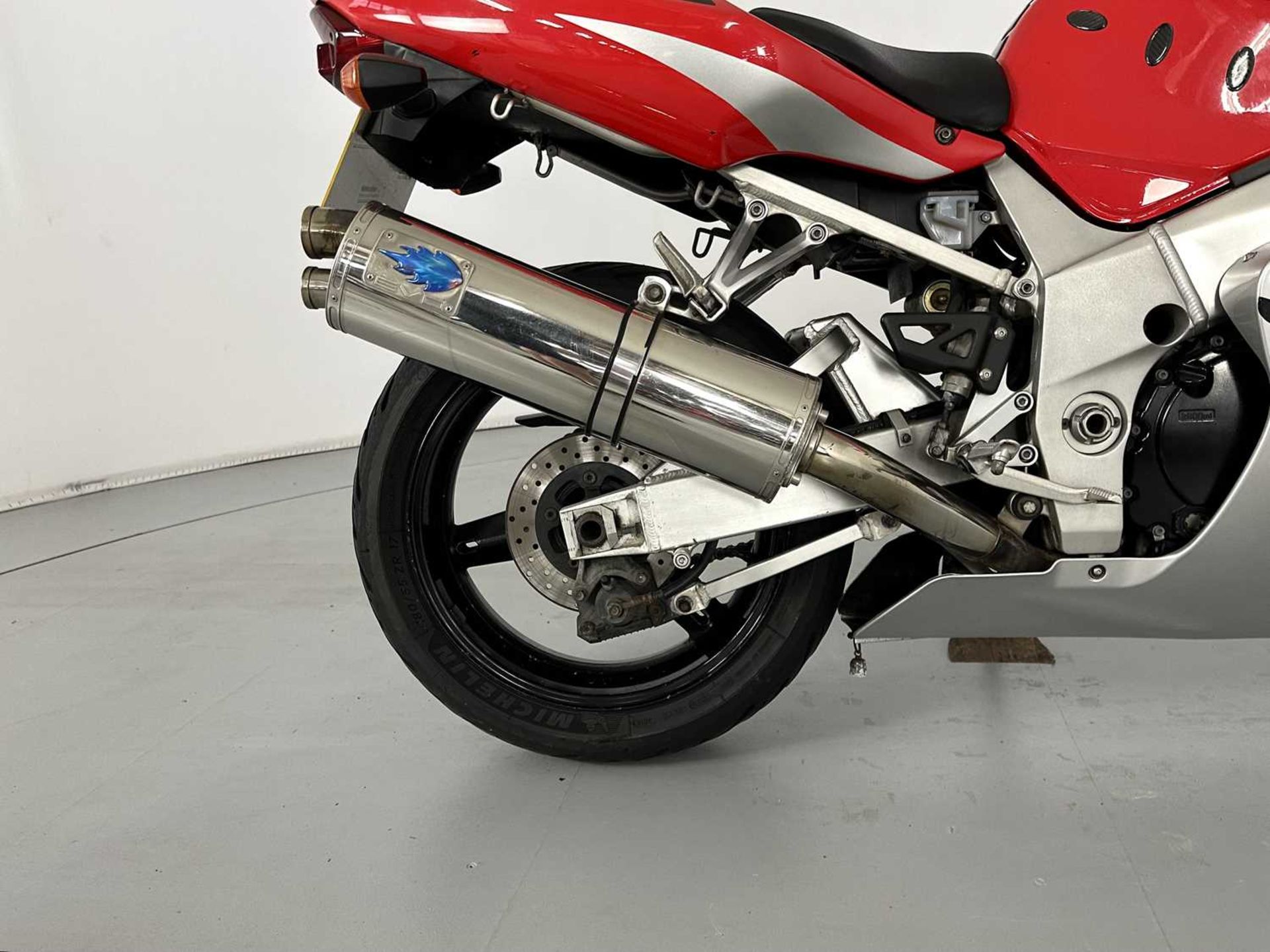 2002 Suzuki GSXR 750 - Image 11 of 21