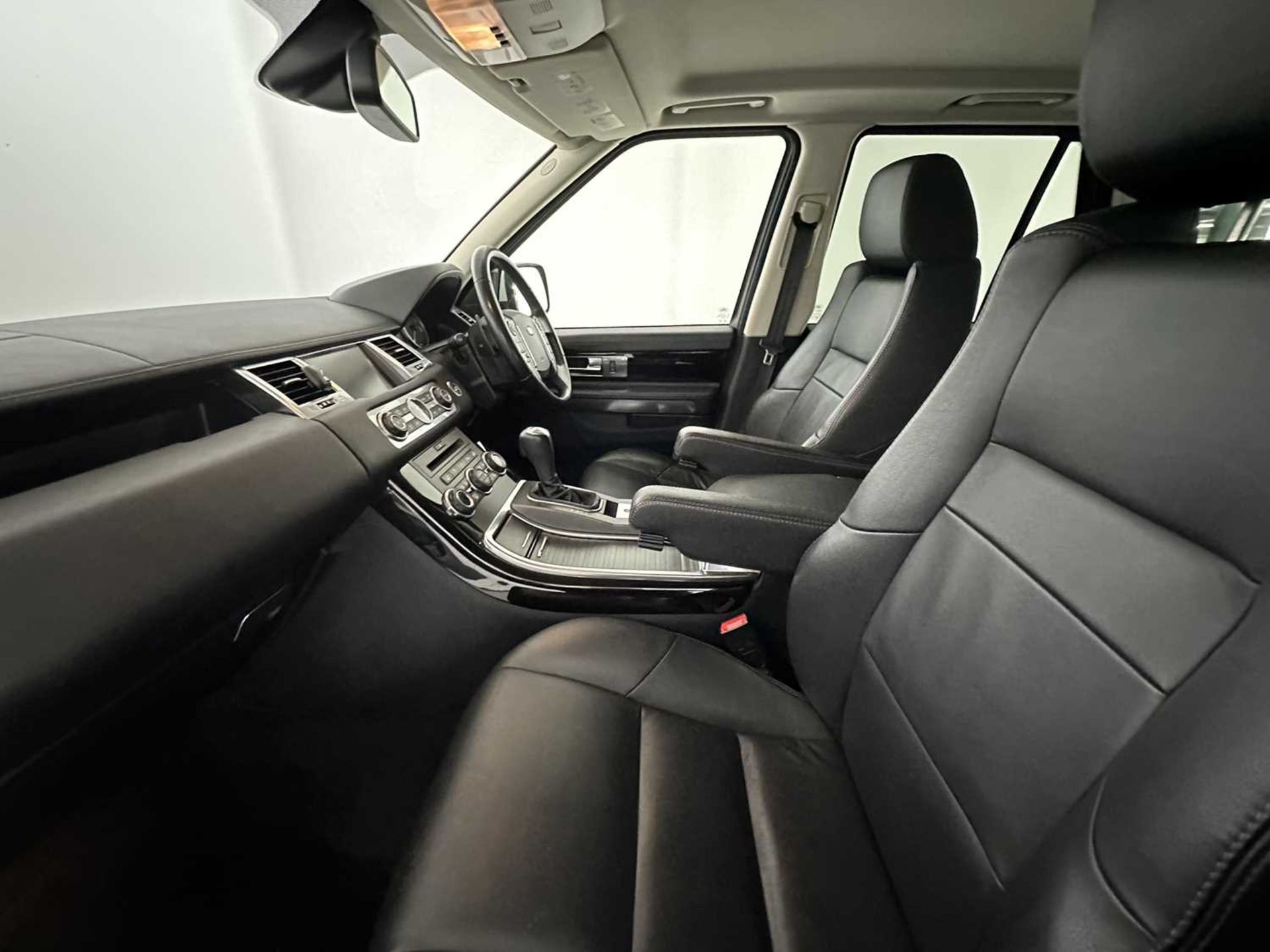 2011 Land Rover Range Rover Sport Stormer Edition  - Image 27 of 33