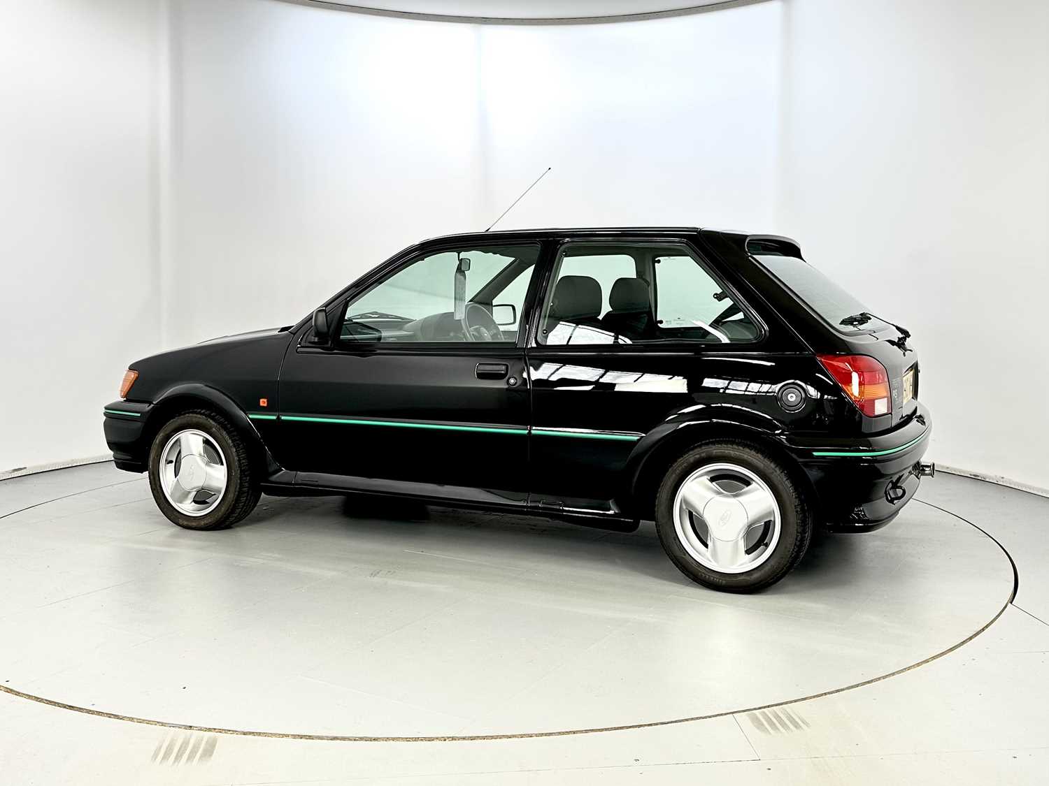 1991 Ford Fiesta RS Turbo Spectacular Original Condition  - Image 6 of 40