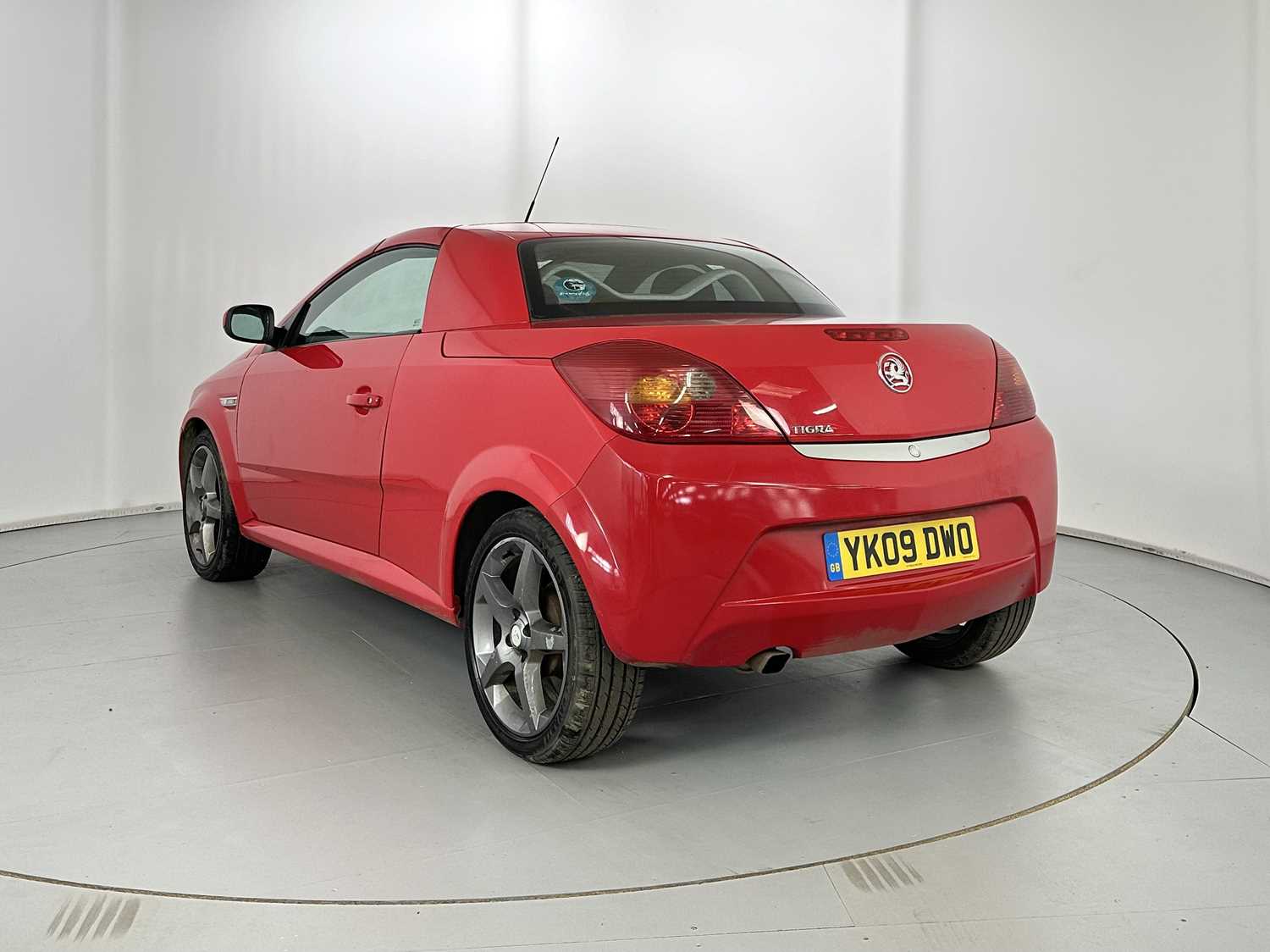 2009 Vauxhall Tigra - NO RESERVE - Image 7 of 26