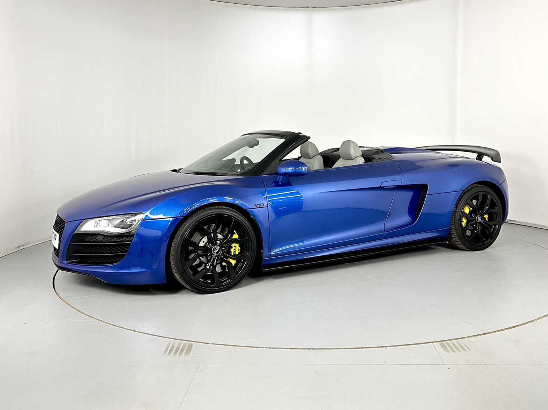 2010 Audi R8 Spyder - Image 4 of 33