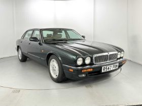 1997 Jaguar XJ Executive