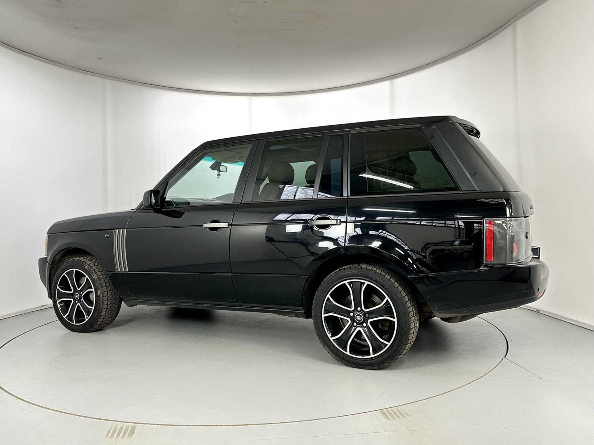 2008 Land Rover Range Rover TDV8 - NO RESERVE - Image 6 of 34